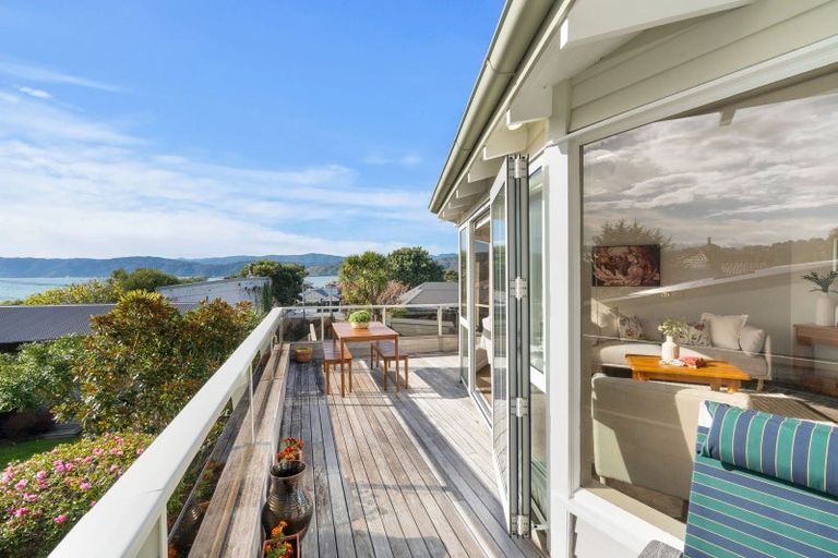 Photo of property in 16a Ferry Street, Seatoun, Wellington, 6022