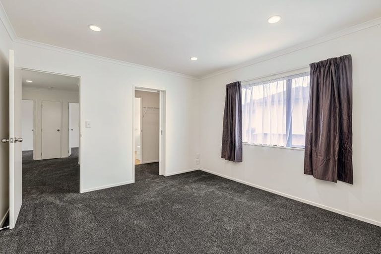 Photo of property in 17/2 Arawa Street, New Lynn, Auckland, 0600