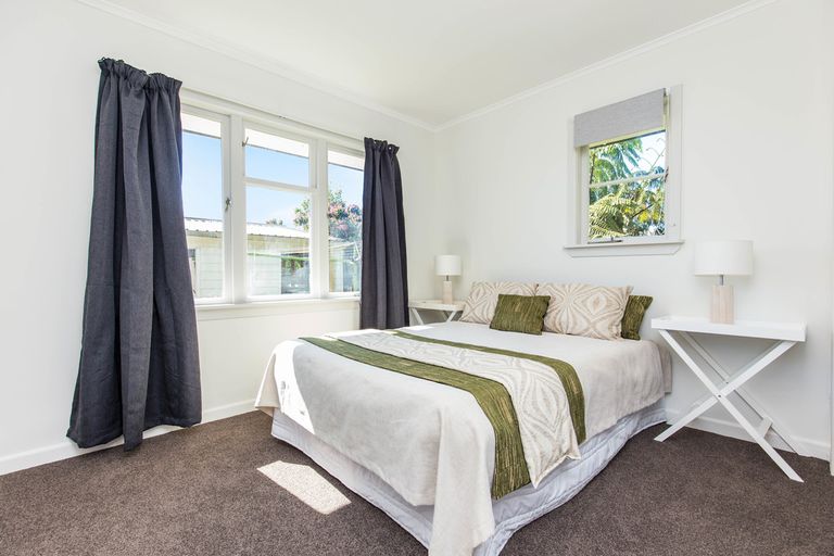 Photo of property in 28a Kelvin Road, Papakura, 2110