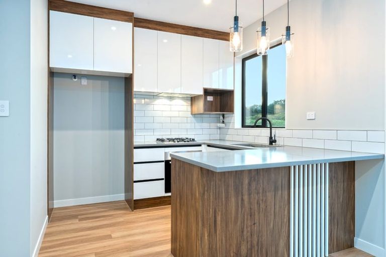 Photo of property in 12 Kiokio Place, Swanson, Auckland, 0614