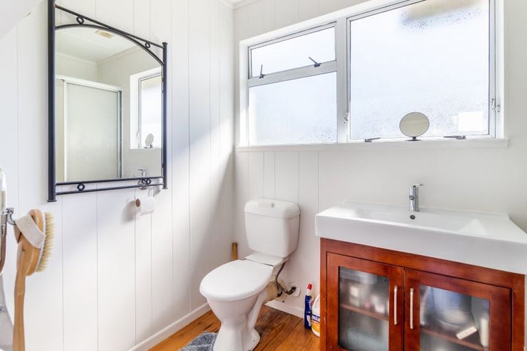 Photo of property in 10 Mcquarrie Avenue, Wattle Downs, Auckland, 2103