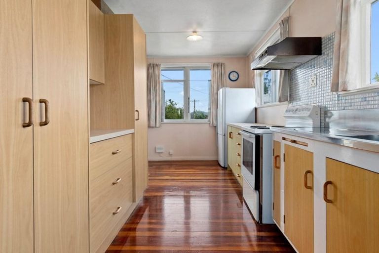 Photo of property in 9 Somerset Grove, Parkvale, Tauranga, 3112