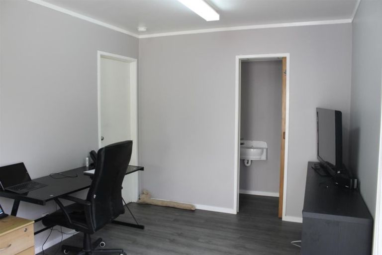 Photo of property in Hurndall Street East, Maungaturoto, 0520