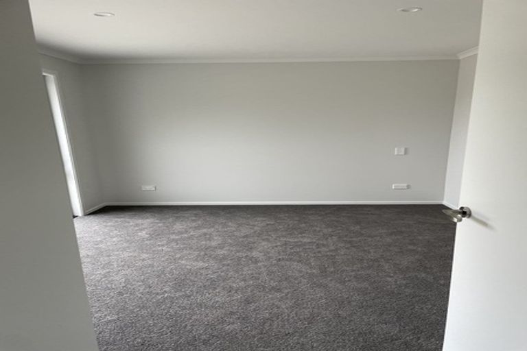 Photo of property in 77 Murray Ward Drive, Te Kauwhata, 3710