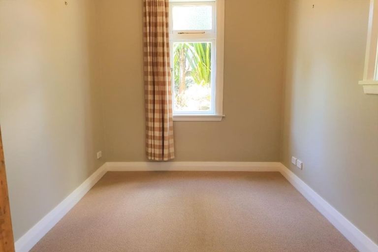 Photo of property in 434a Stokes Valley Road, Stokes Valley, Lower Hutt, 5019