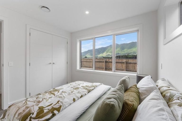 Photo of property in 7 Pihoihoi Close, Waikanae, 5036