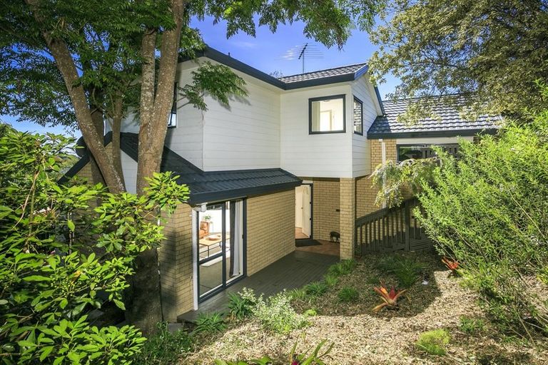 Photo of property in 101a Carlisle Road, Torbay, Auckland, 0632
