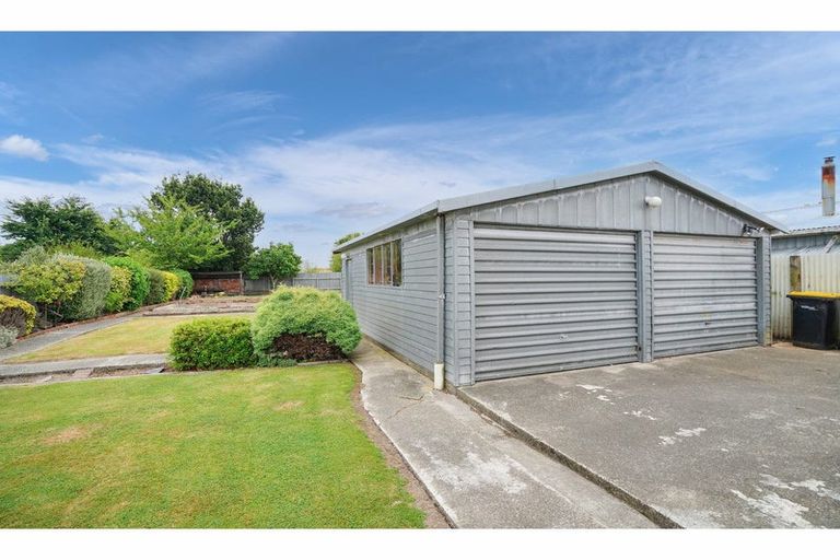 Photo of property in 17 Conyers Street, Georgetown, Invercargill, 9812