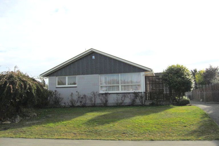 Photo of property in 35 Cheyenne Street, Sockburn, Christchurch, 8042