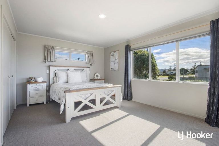Photo of property in 287 Seaforth Road, Waihi Beach, 3611