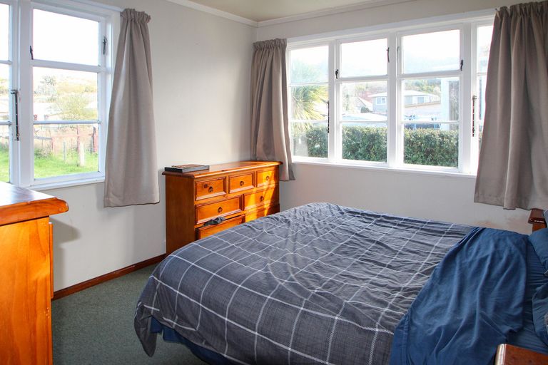 Photo of property in 13 Raglan Street, Oamaru North, Oamaru, 9400