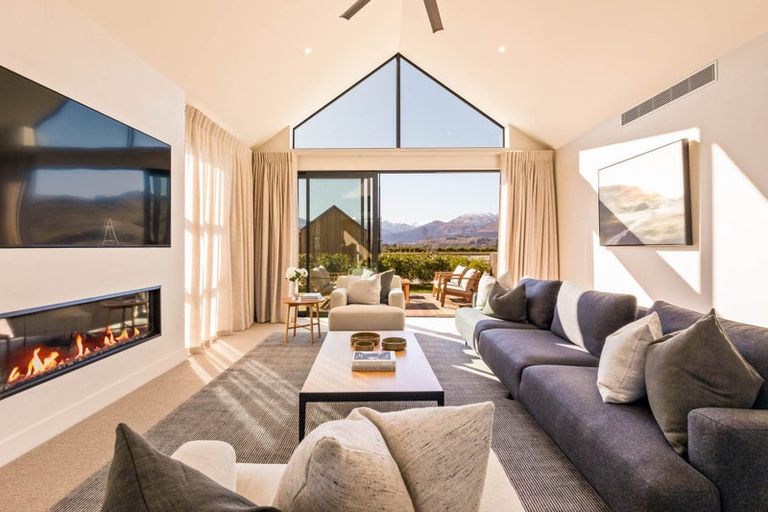 Photo of property in Kawarau Heights, 71 Kawarau Heights Boulevard, Lake Hayes, Queenstown, 9304