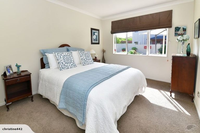 Photo of property in 34 Chesterfield Way, Orewa, 0931
