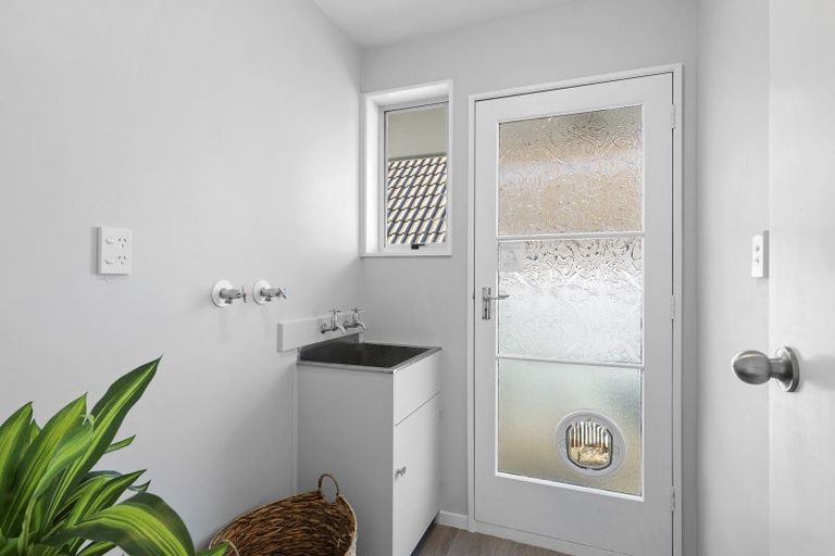 Photo of property in 1/18 Gibson Drive, Hornby, Christchurch, 8042