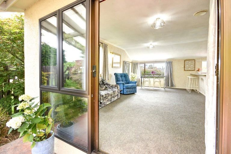 Photo of property in 6 Lynas Street, Outram, 9019