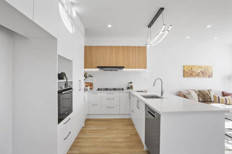 Photo of property in 14b Galsworthy Place, Bucklands Beach, Auckland, 2014