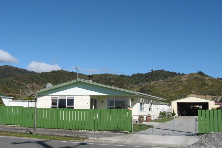 Photo of property in 39 Moorhouse Street, Ross, 7812