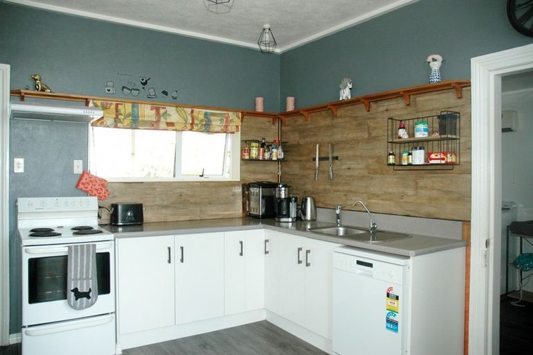 Photo of property in 37 Avenal Street, Avenal, Invercargill, 9810