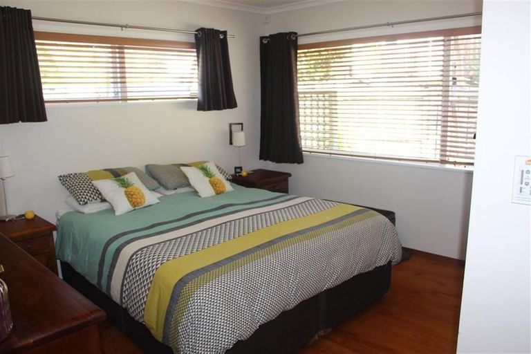 Photo of property in 3 Beldon Place, Pakuranga Heights, Auckland, 2010