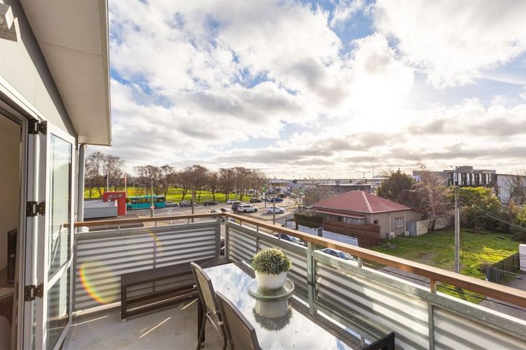 Photo of property in 3/8 Hutcheson Street, Sydenham, Christchurch, 8023