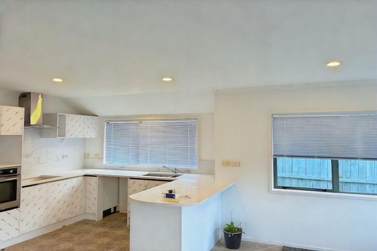 Photo of property in 33 Opawa Crescent, Favona, Auckland, 2024