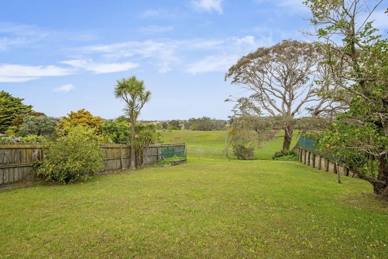Photo of property in 19 Shakespear Road, Army Bay, Whangaparaoa, 0930