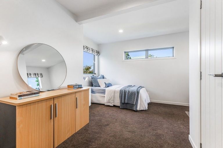 Photo of property in 18a Sylvan Park Avenue, Milford, Auckland, 0620
