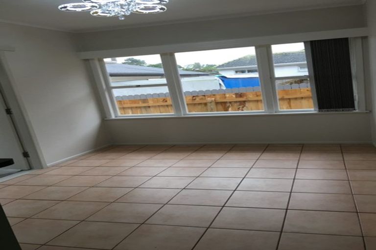 Photo of property in 39 Earlsworth Road, Mangere East, Auckland, 2024