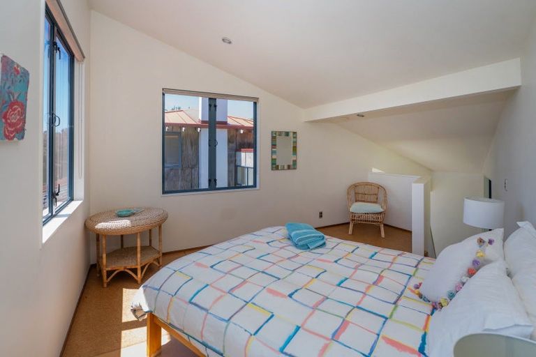 Photo of property in 92 Hahei Beach Road, Hahei, Whitianga, 3591