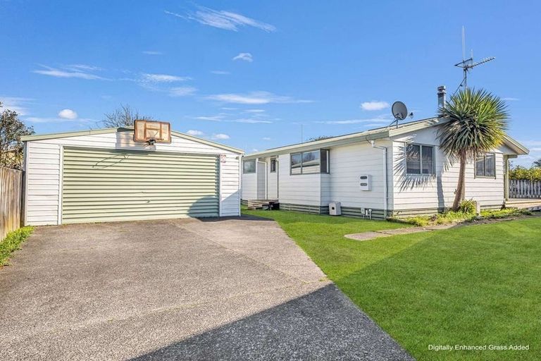 Photo of property in 46 Odlin Crescent, Nawton, Hamilton, 3200