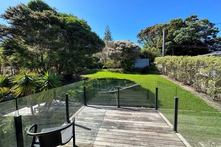 Photo of property in 22 Newhaven Terrace, Mairangi Bay, Auckland, 0630
