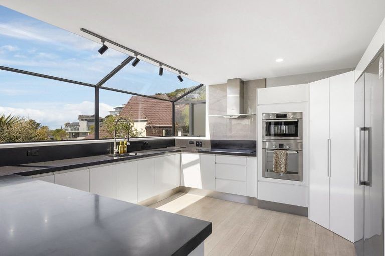 Photo of property in 66 Cliffs Road, Saint Clair, Dunedin, 9012