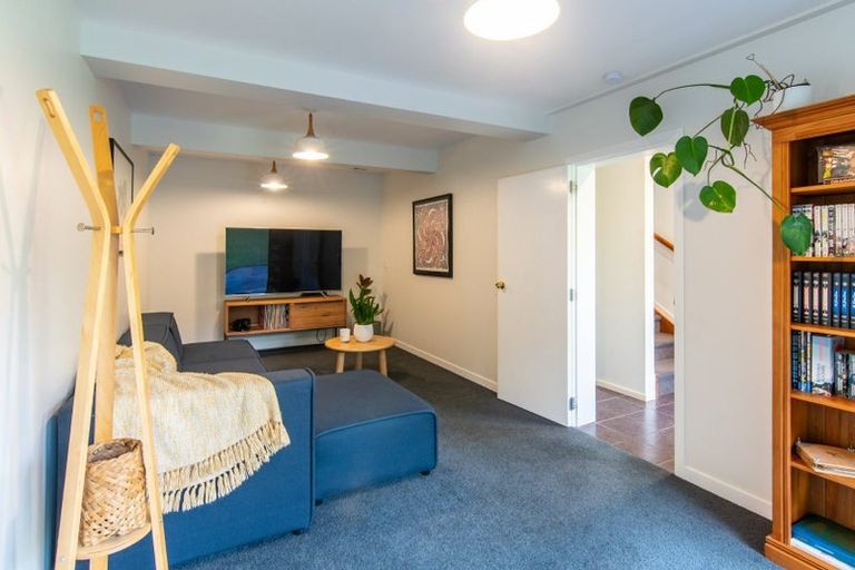 Photo of property in 83 Pleasant Road, Glen Eden, Auckland, 0602