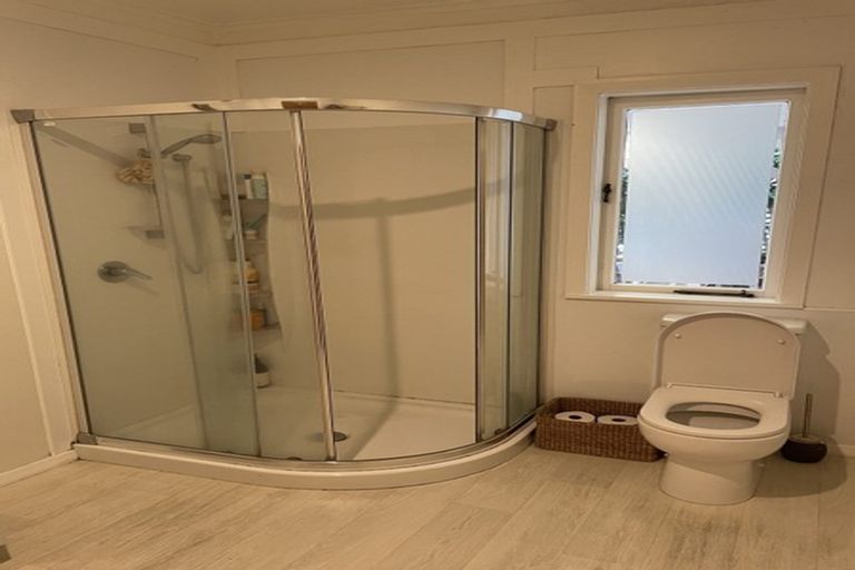 Photo of property in 10 Tizard Road, Birkenhead, Auckland, 0626