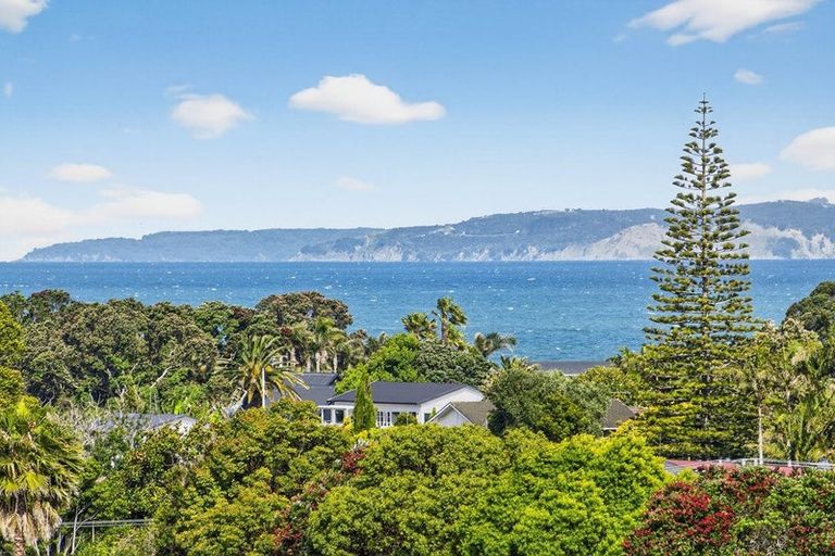 Photo of property in 60 Landmark Terrace, Orewa, 0931