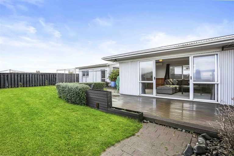 Photo of property in 70 Pohutukawa Drive, Pukete, Hamilton, 3200