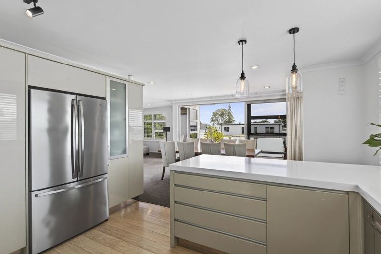 Photo of property in 22a Belt Road, Moturoa, New Plymouth, 4310