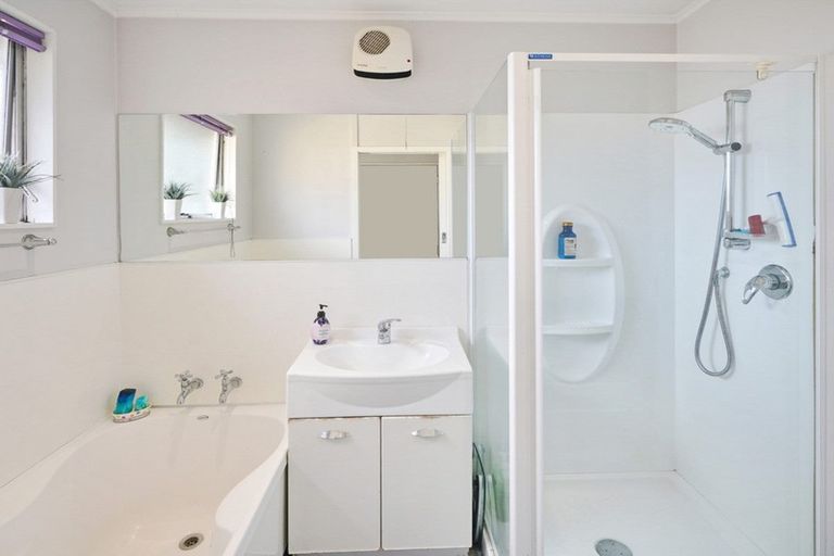 Photo of property in 6 Betula Place, Parklands, Christchurch, 8083