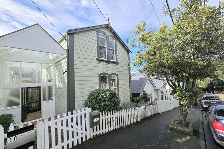 Photo of property in 8 Saint Mary Street, Thorndon, Wellington, 6011