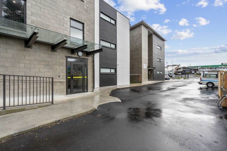 Photo of property in 212/40 East Street, Papakura, 2110