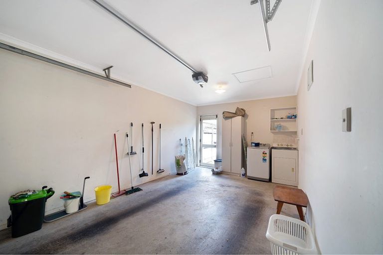 Photo of property in 172 Waitemata Drive, Ranui, Auckland, 0612