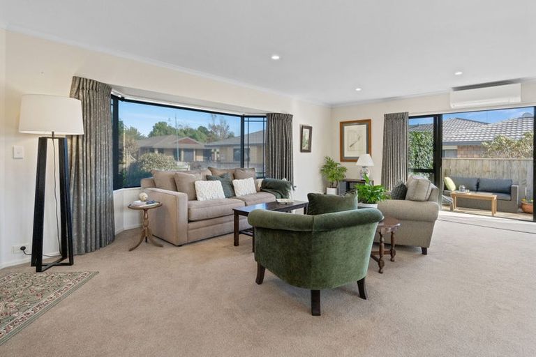 Photo of property in 9 Campbell Grove, Levin, 5510