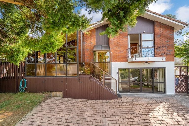 Photo of property in 1/233 Eskdale Road, Birkenhead, Auckland, 0626