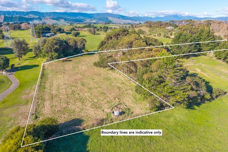 Photo of property in 50 Old Coach Road, Otaki, 5512