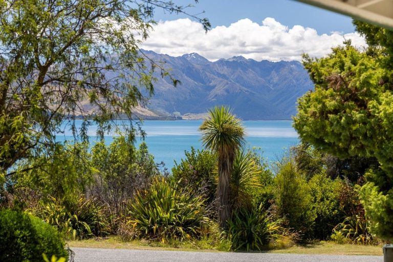 Photo of property in 28 Flora Dora Parade, Lake Hawea, Wanaka, 9382