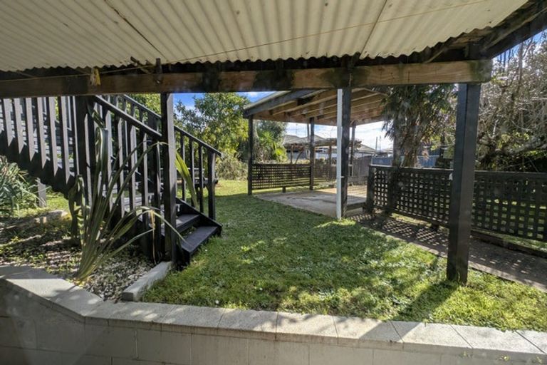 Photo of property in 1 Cliff Lane, Glenbrook, Waiuku, 2681