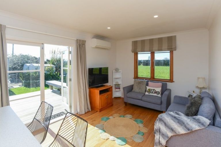 Photo of property in 524 Lawn Road, Clive, Hastings, 4180