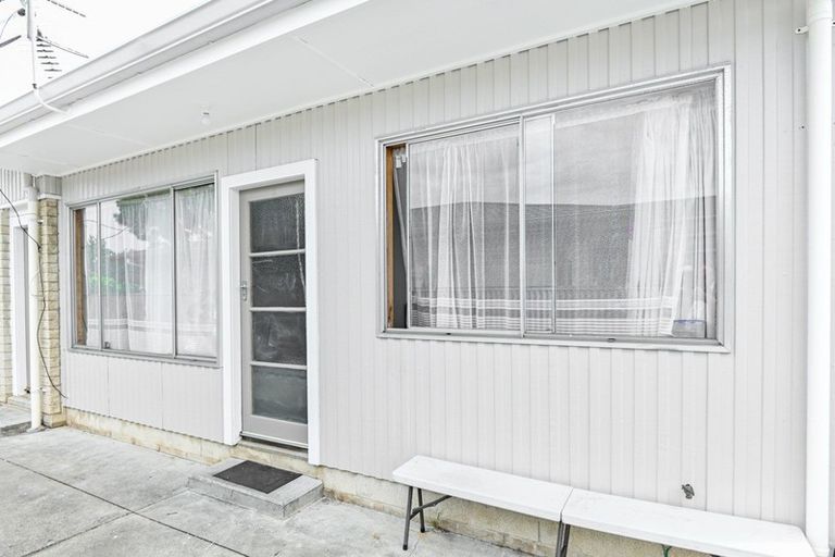 Photo of property in 209 King Street South, Hastings, 4122