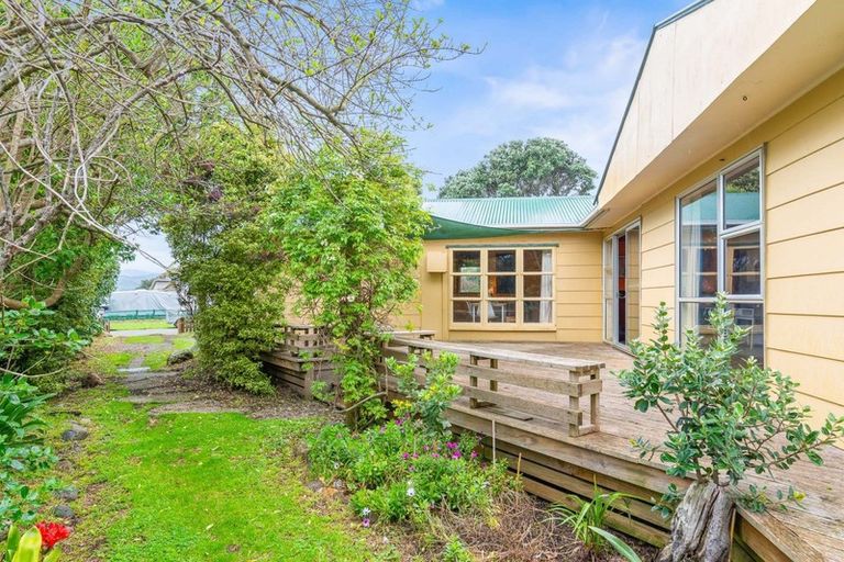 Photo of property in 7 Gawler Street, Te Horo Beach, Otaki, 5581