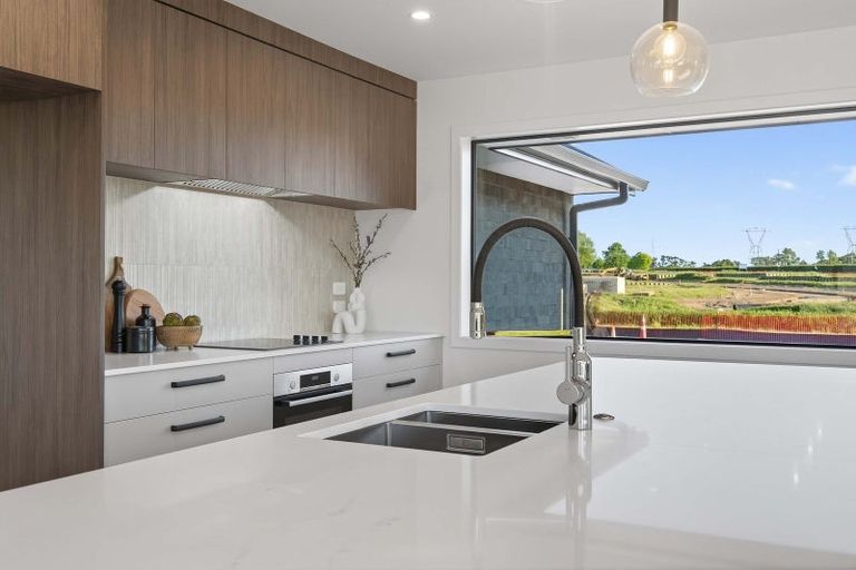 Photo of property in 15 Silverwood Lane, Leamington, Cambridge, 3495